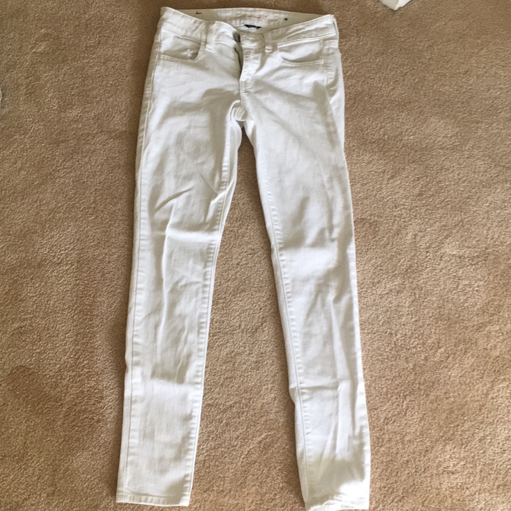 White American Eagle Jeans size 0